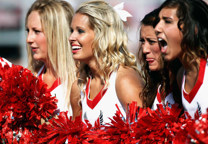 Eastern-Washington-Cheerleaders.jpg